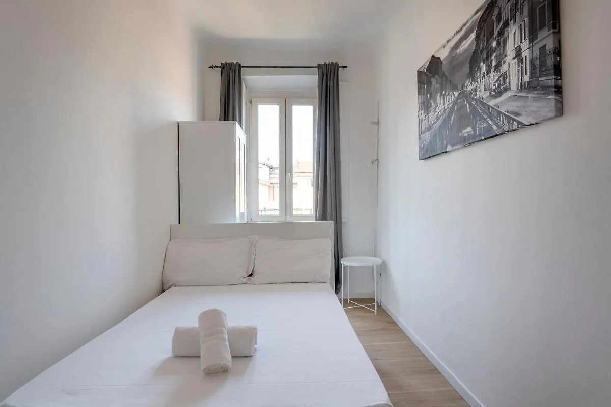 Exclusive 3 Bedrooms Apartment In Brera 밀라노