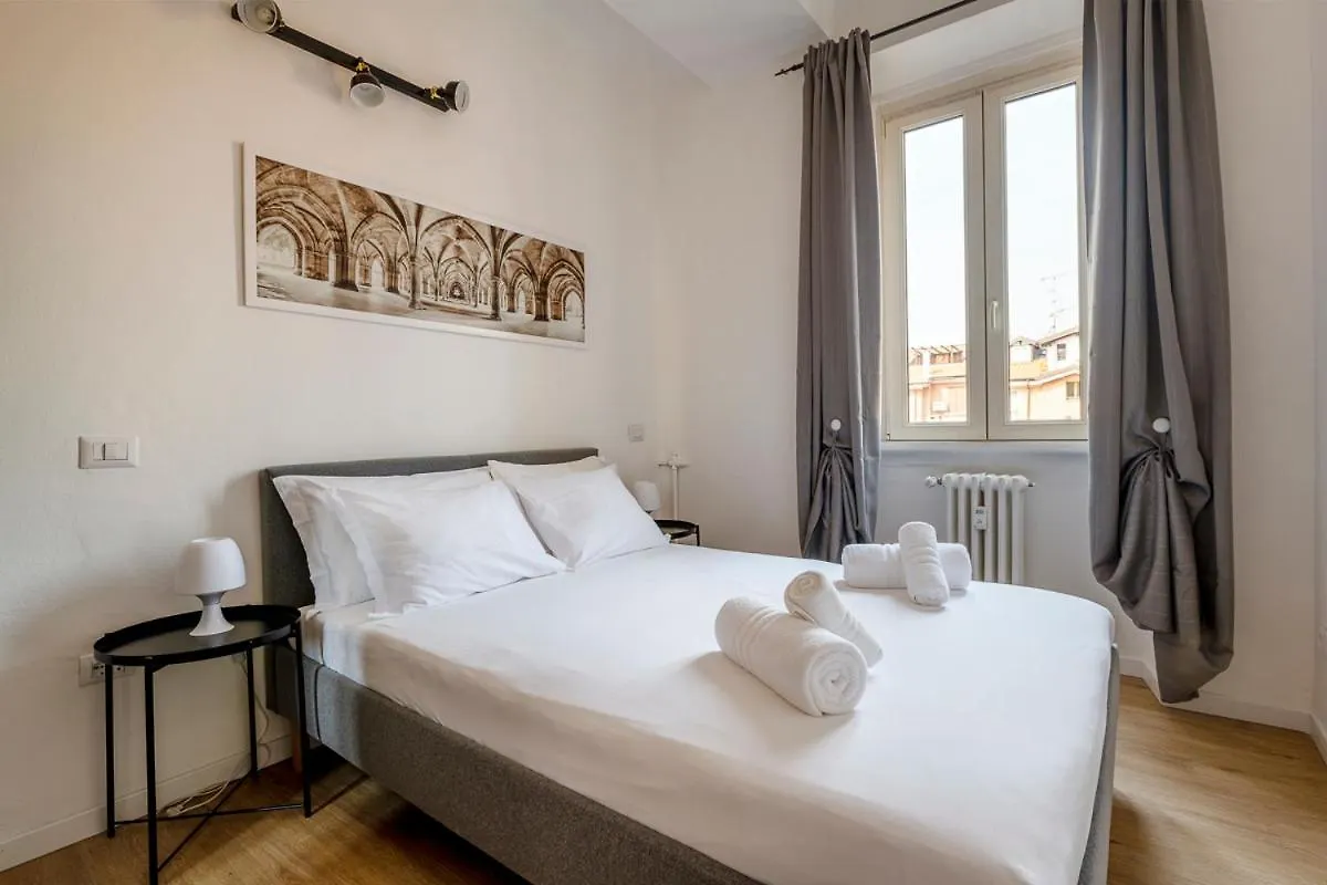 Exclusive 3 Bedrooms Apartment In Brera Milano