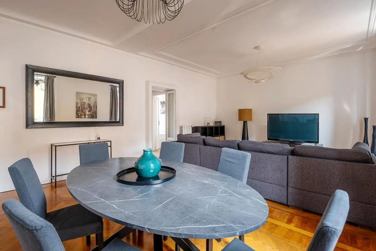Exclusive 3 Bedrooms Apartment In Brera Milano 0*,  Italia
