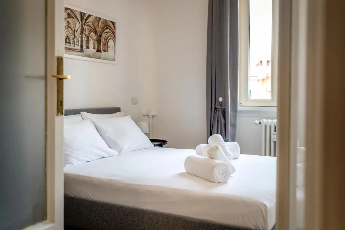 Exclusive 3 Bedrooms Apartment In Brera Milano